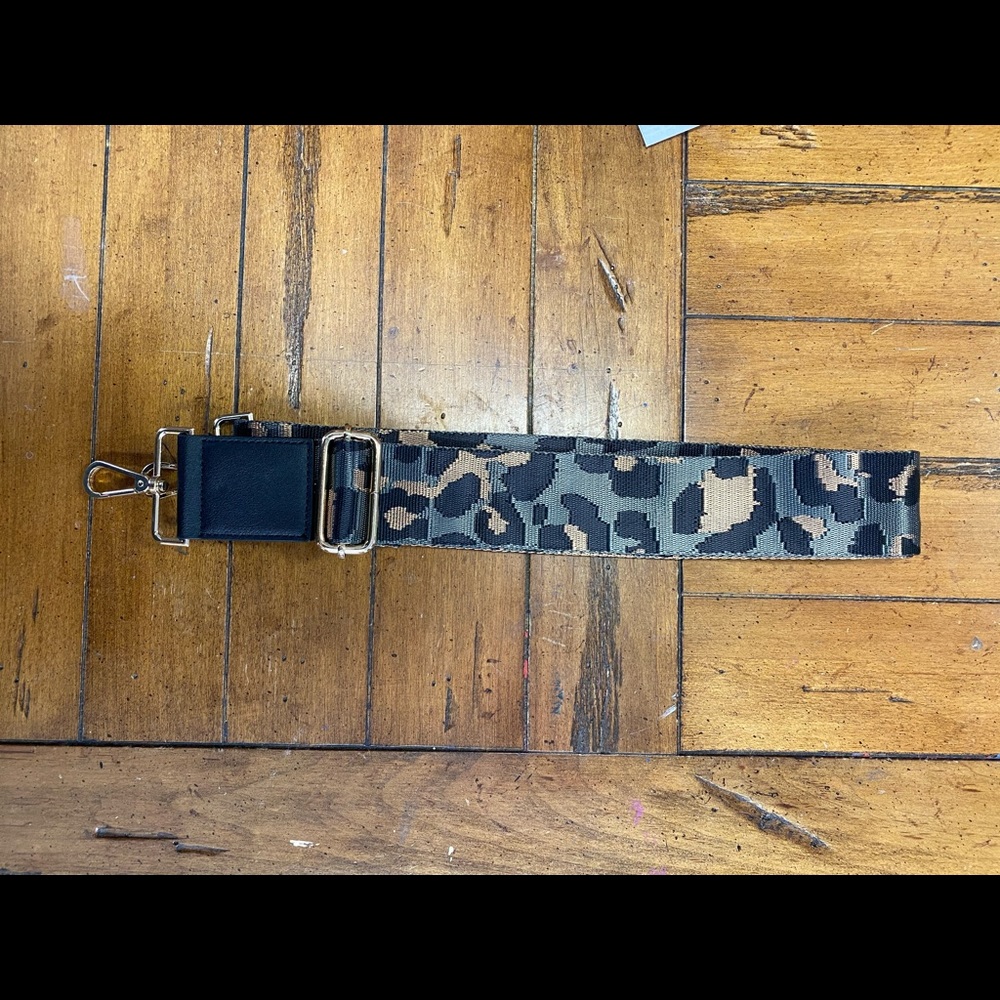 Purse/bag cheetah strap!